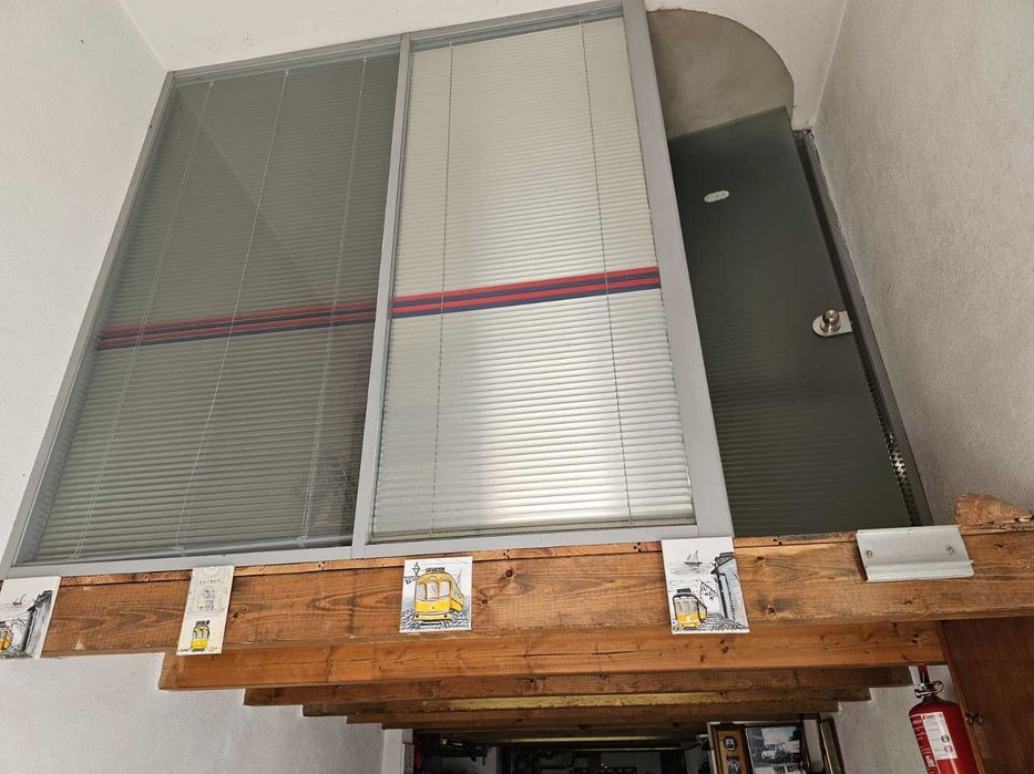 Garagem Fechada Rio de Mouro