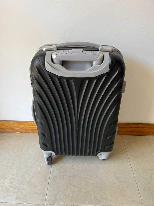 Mala Viagem Preta de Cabine - Trolley