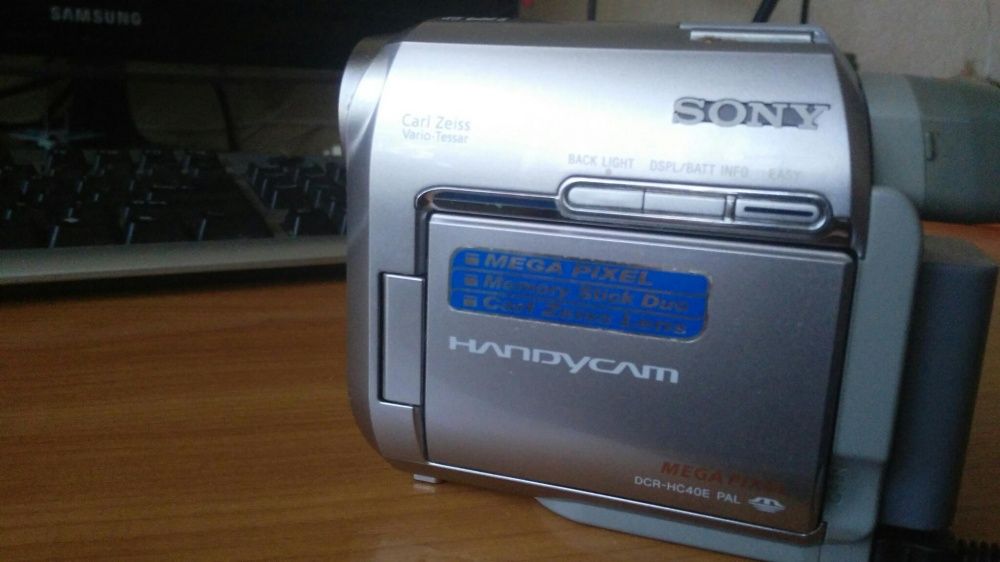 Камера sony плюс зарядка параметры в инете