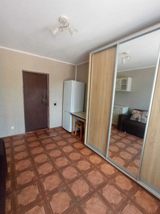 Продаж затишної кімнати, з меблями, вул. Кільцева