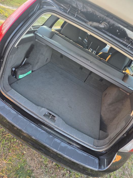 Volvo V50 2011 rocznik