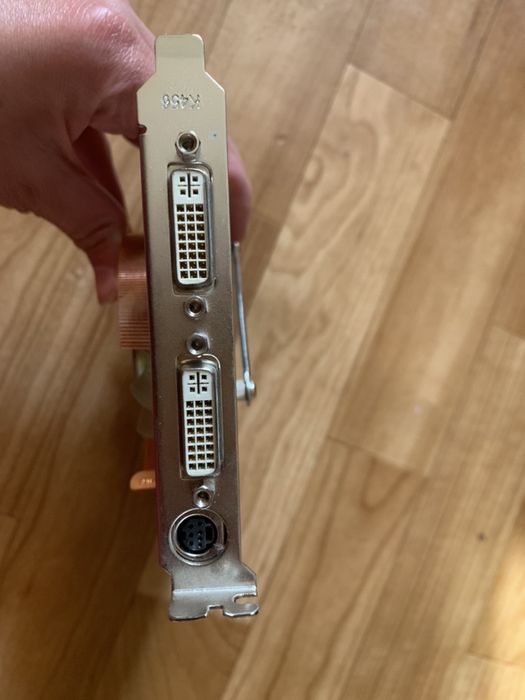 Видеокарта GeForse 8600 GTS 256 MB