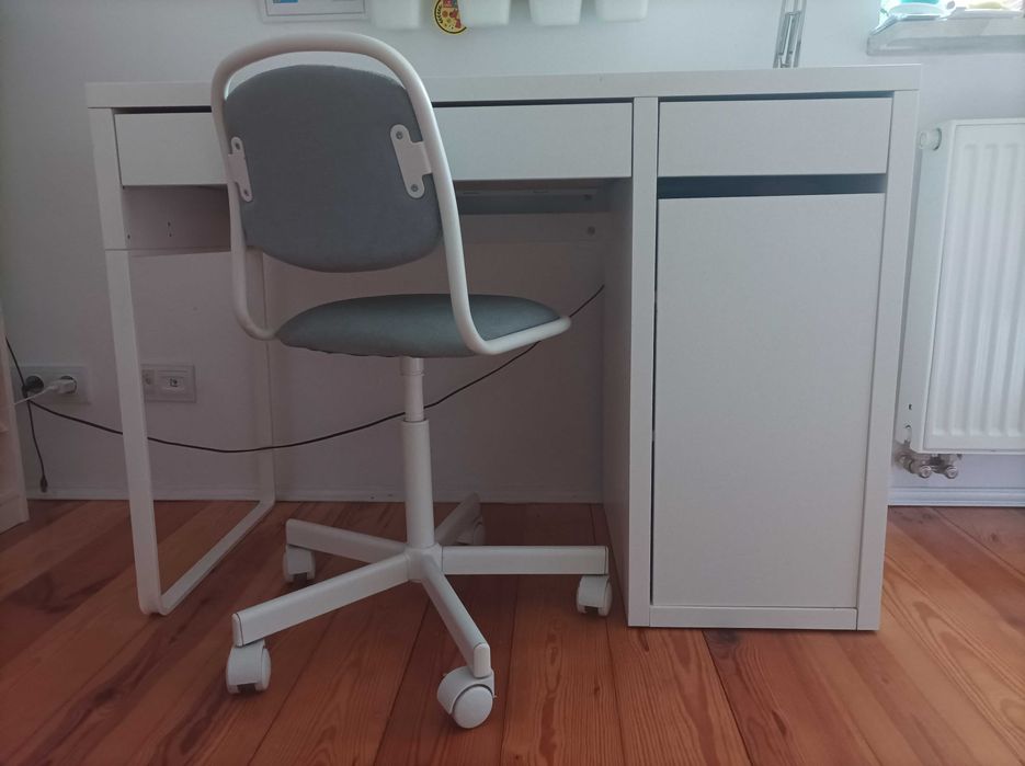 Biurko i krzesełko, fotel obrotowy Mickey Ikea