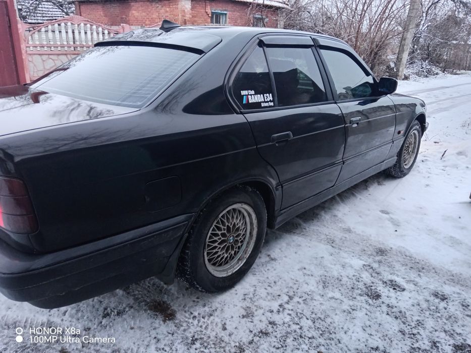 Продам  BMW Е34 520І