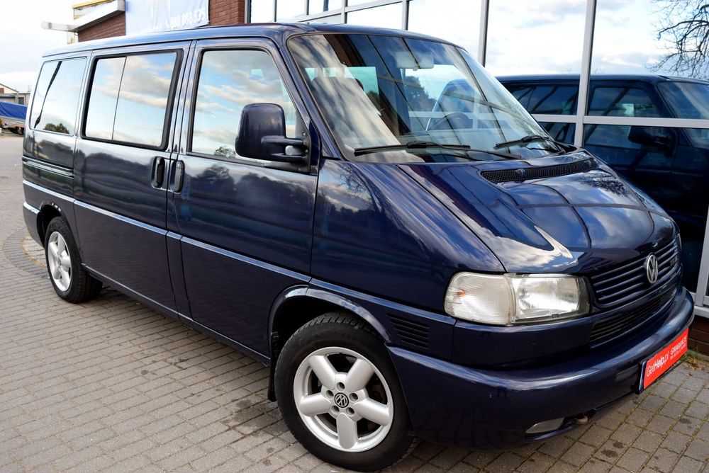 Volkswagen Multivan Comfortline 2.5 Tdi 150 Km Klimatronik 7 Osób Stolik Łóżko
