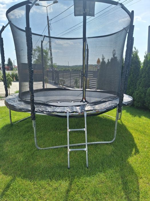 Używana trampolina 300 cm
