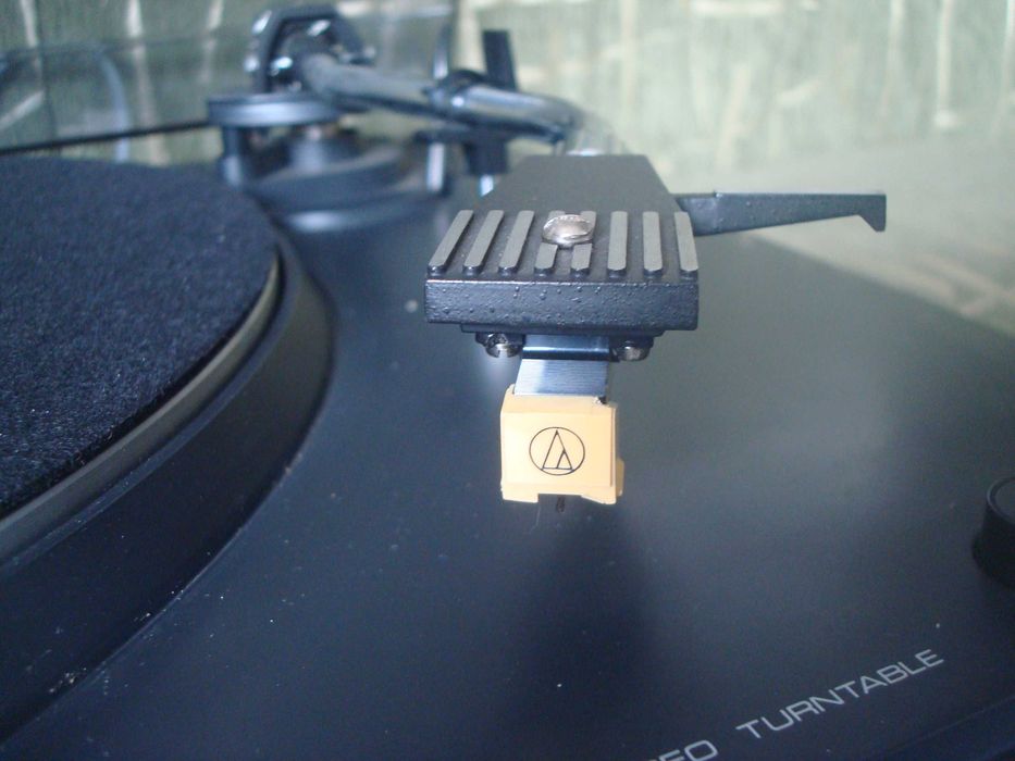 Продам проигрыватель пластинок