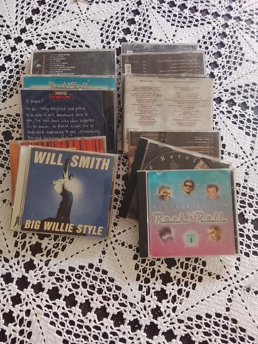 Grande lote de musica e filmes