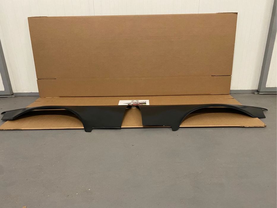 KIT ALARGAMENTO BMW SÉRIE 3 E36 FENDER FLARES / SET OVERFENDERS NOVO