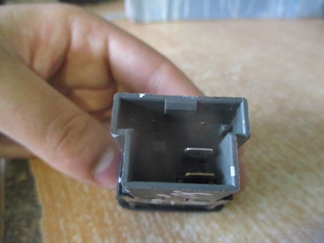 Botão / interruptor farol nevoeiro NISSAN Sunny III Liftback (N14)