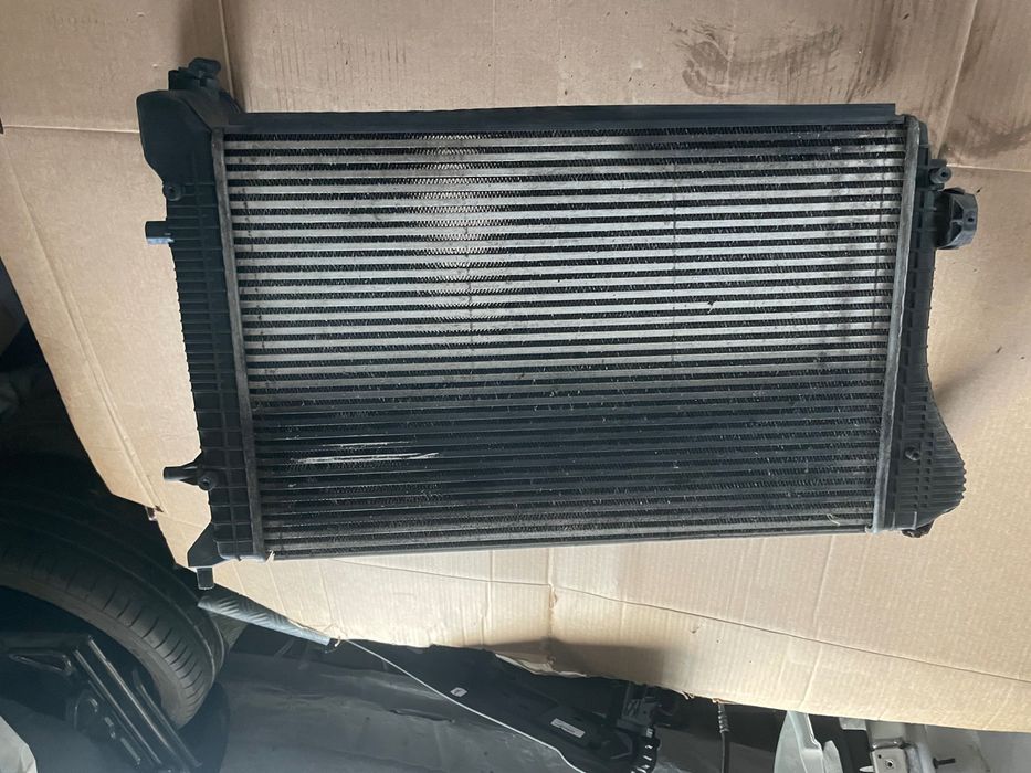 Радіатор інтеркулєра vw 1.9 TDI