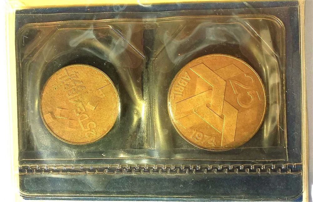 Emissão comemorativa prata 25 Abril 1974