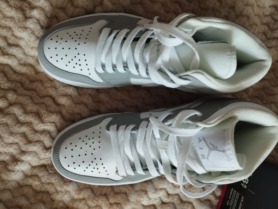 Кросівки      Nike