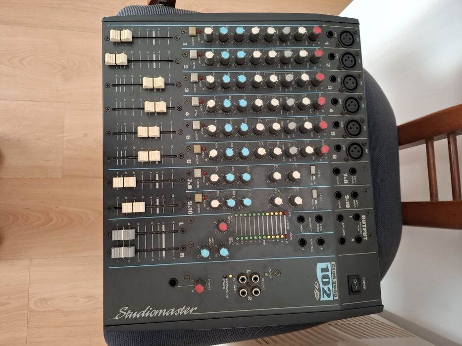 Mesa de mistura Áudio Studiomaster