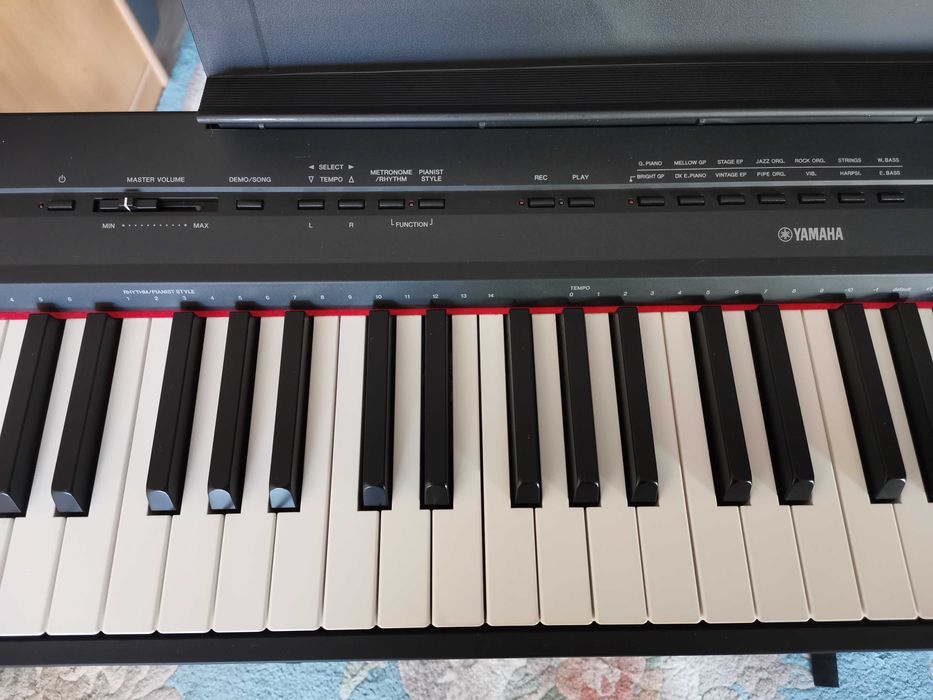 Pianino cyfrowe Yamaha P-115 z kompletem akcesoriów