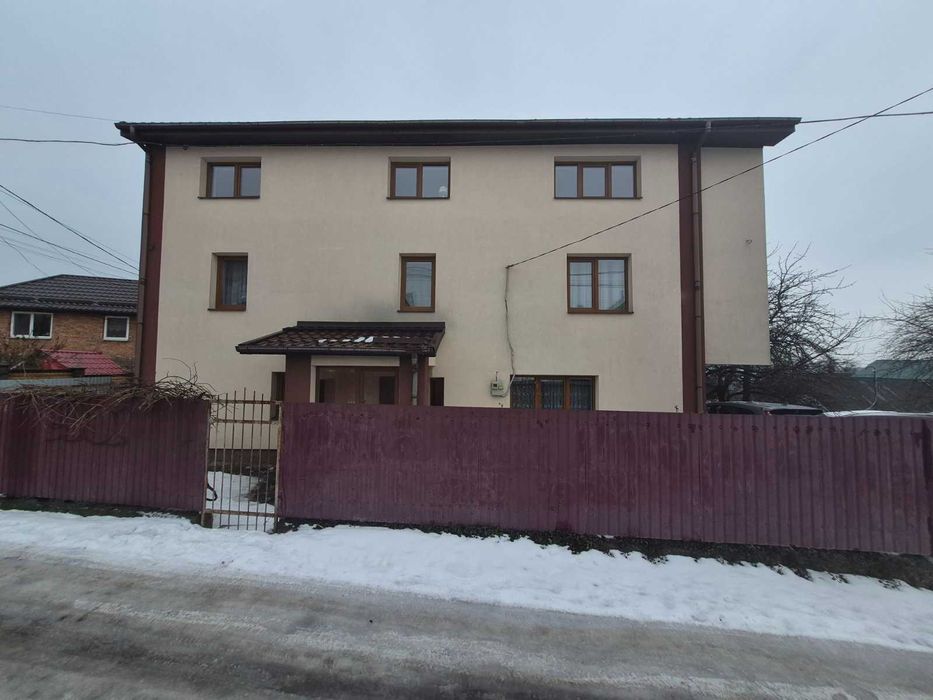 Продаж частини будинку на Старому Місті