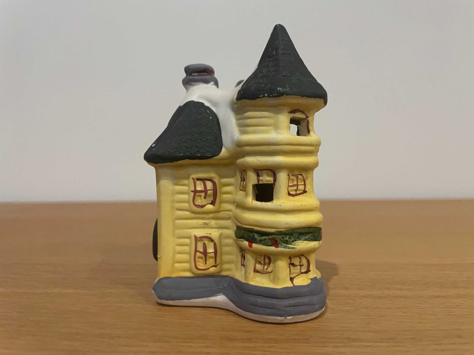 Ceramiczny domek