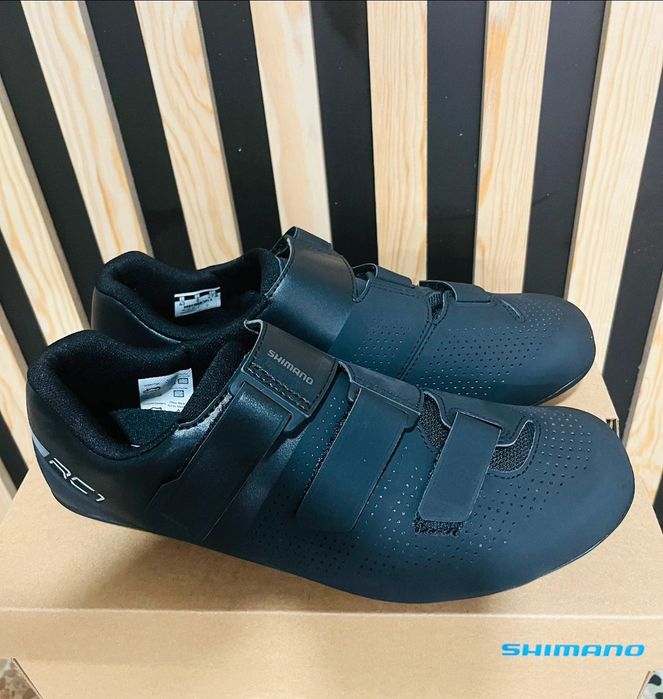Sapatos Shimano RC1+ Cleats