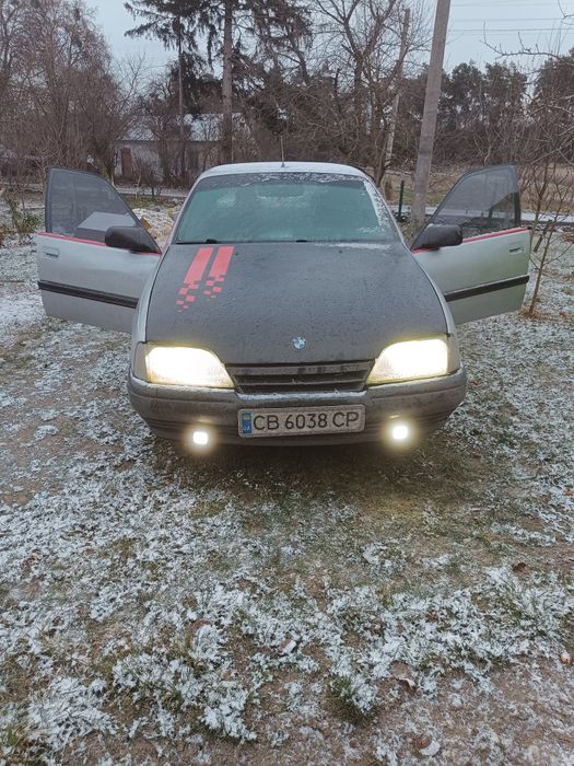 Опель Омега А  2.0і