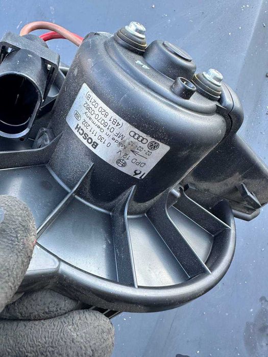 Моторчик печки Ауди а6с5