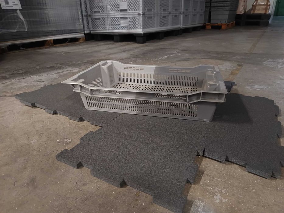 Caixas / Cestos plásticos 600x400x117mm Ventilados