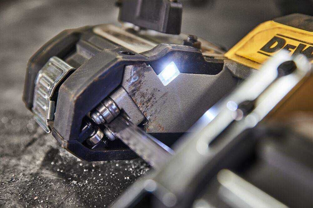 DeWALT DCS378N  Пилка стрічкова акумуляторна безщіткова каркас