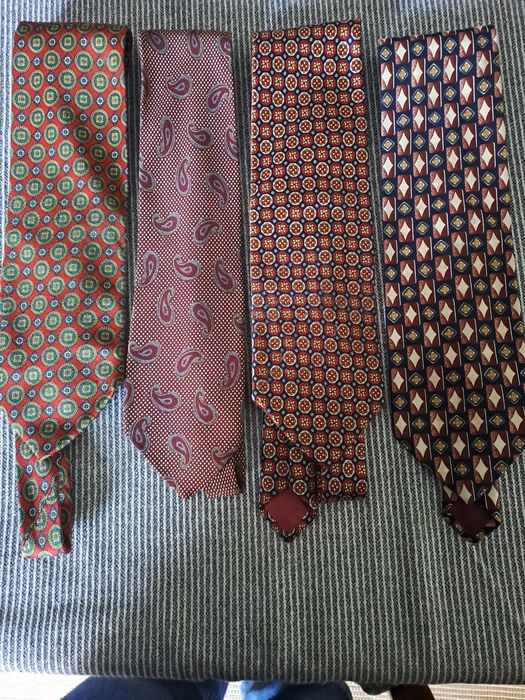 Gravatas em bom estado