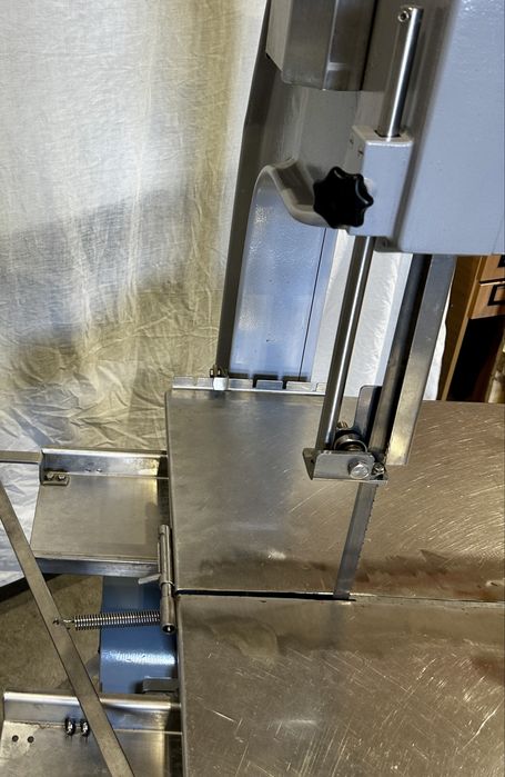 Стрічкова пила для мʼяса КТ-400