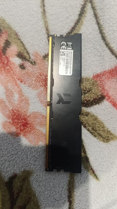 Продам озу irdm pro  читать опис