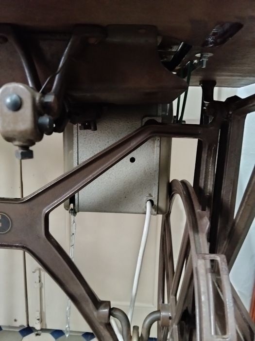 Máquina de costura ponto corrido Pfaff