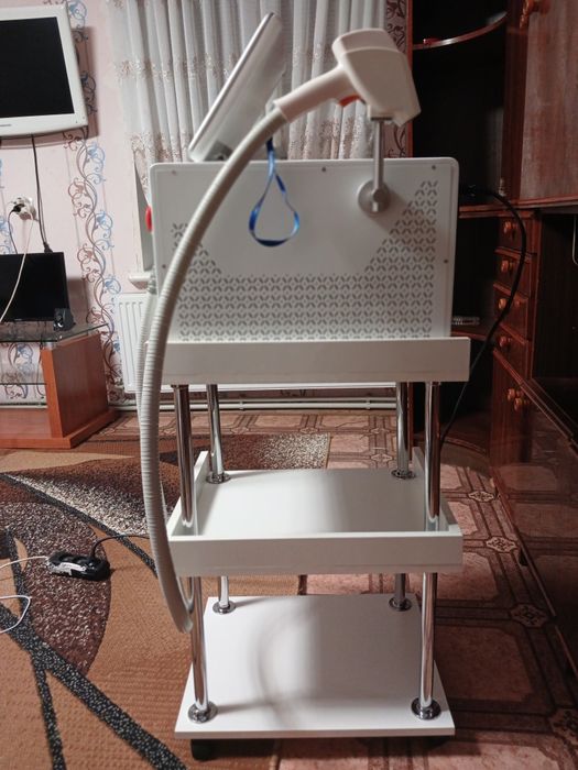 Діодний лазерний апарат для видалення волосся  стан нового