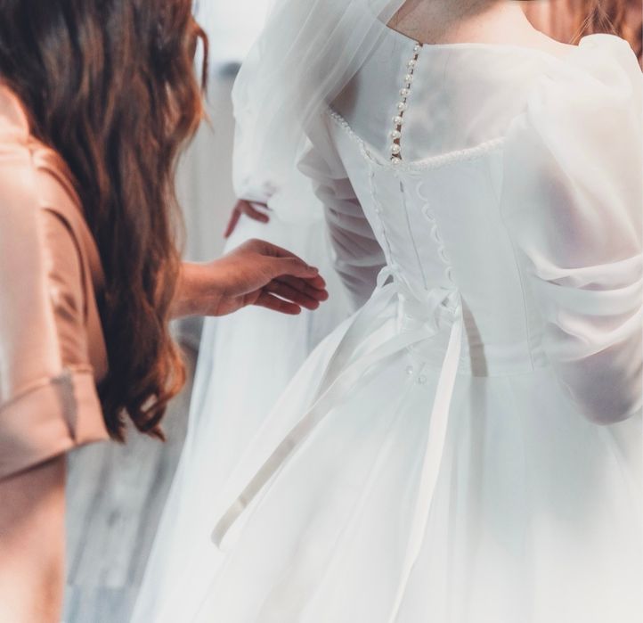 Весільна сукня  салон "Княжна" розмір XS-S колір молочний.