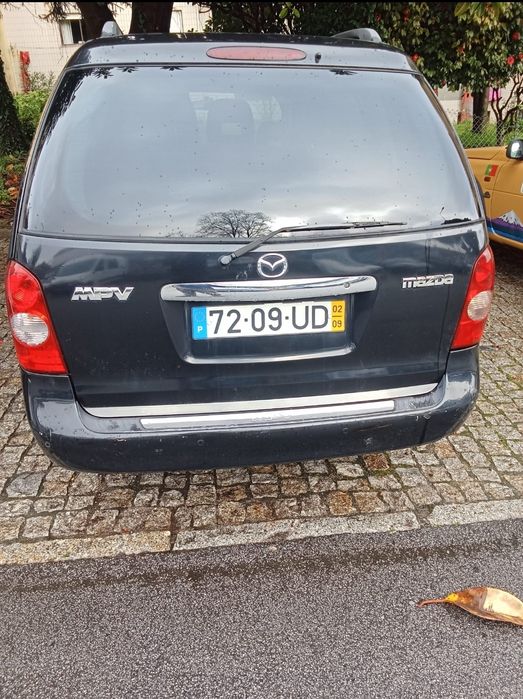 Mazda 2002 7lugares
