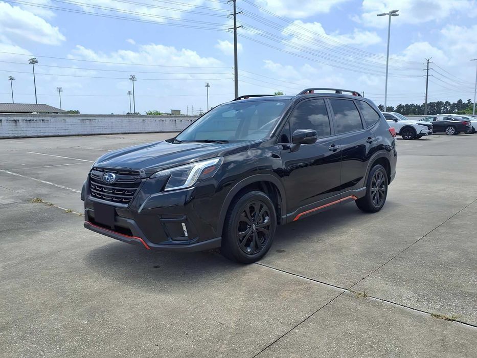 Subaru Forester      2023