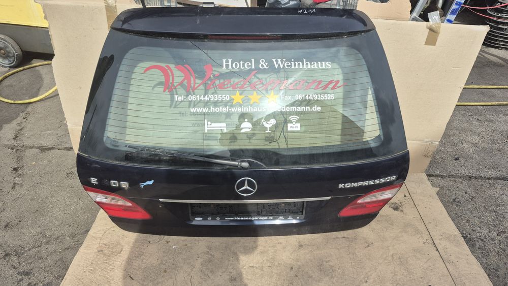 Tylna klapa bagażnika Mercedes w211