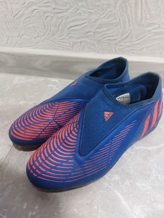 Футбольні бутси Adidas Predator 38р