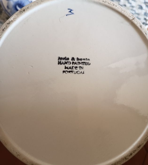 Faria e Bento Ceramic Pot499022571797882881