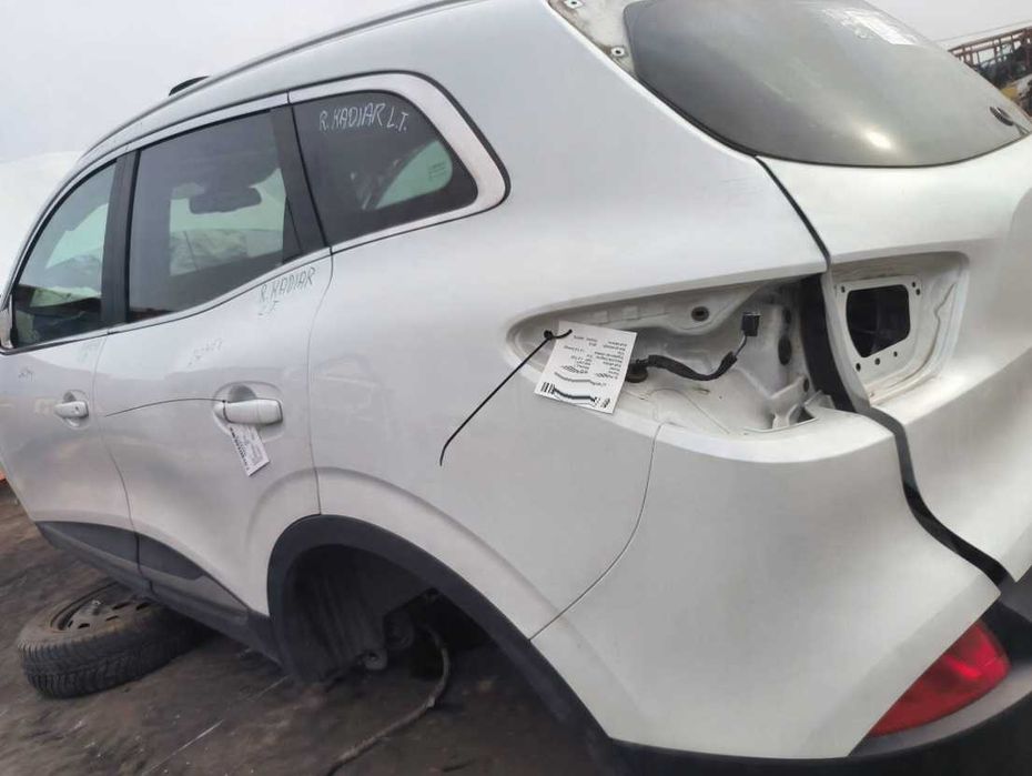 Бампер Renault Kadjar Запчастини Renault Kadjar Розборка четверть