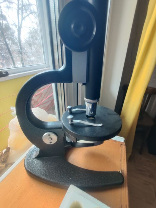 Микроскоп школьный. Полный комплект