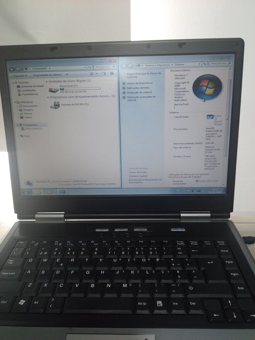 Vendo protatil da marca supertech "ler bem a descrição"