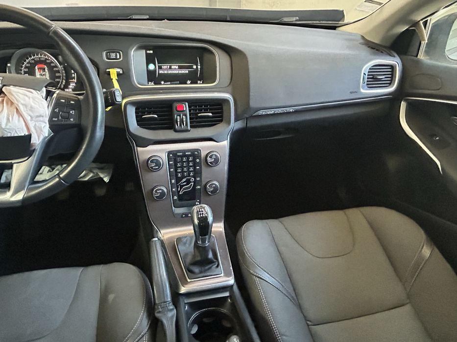 Volvo V40 Cross Country 2.0 D2 Momentum de 2016