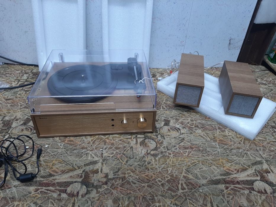 Проигрыватель Auna Berklee TT Play