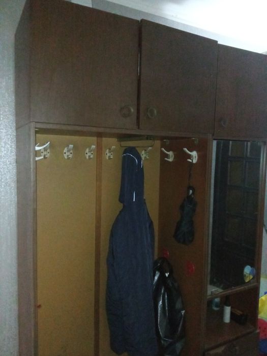 Продам прихожую Б.У