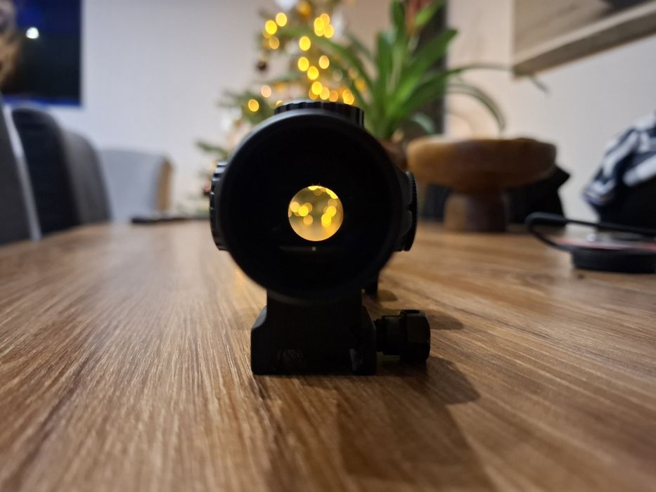 Luneta Vector Optics