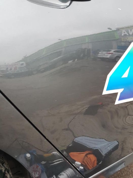 Usuwanie rys oraz zadrapań z karoserii samochodu