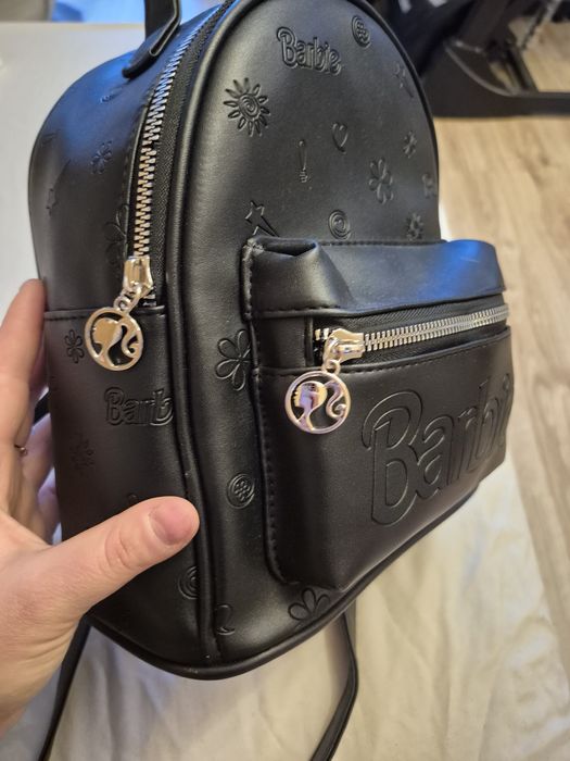 Czarny plecak Barbie