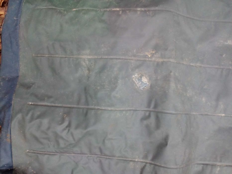 Надувний матрас INTEX 135 на 2м; надувну лодку без весел.