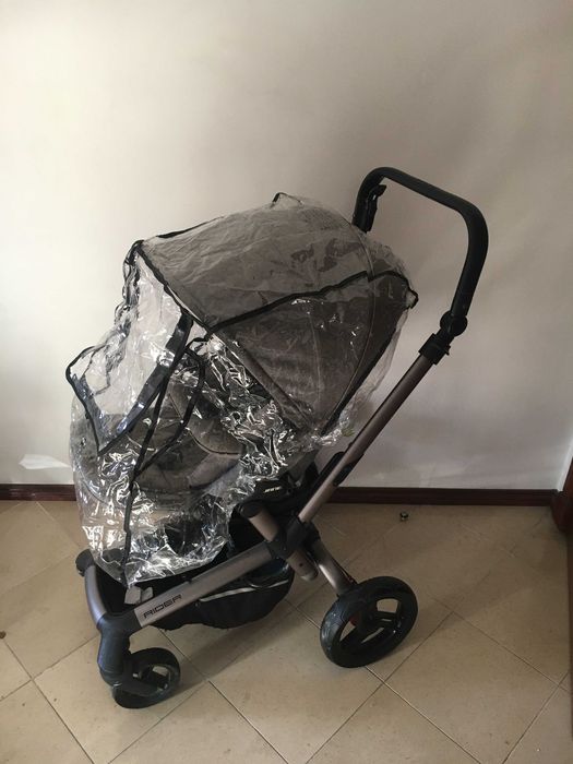 Carrinho de Bebé + Alcofa // Marca Jané - Modelo Rider
