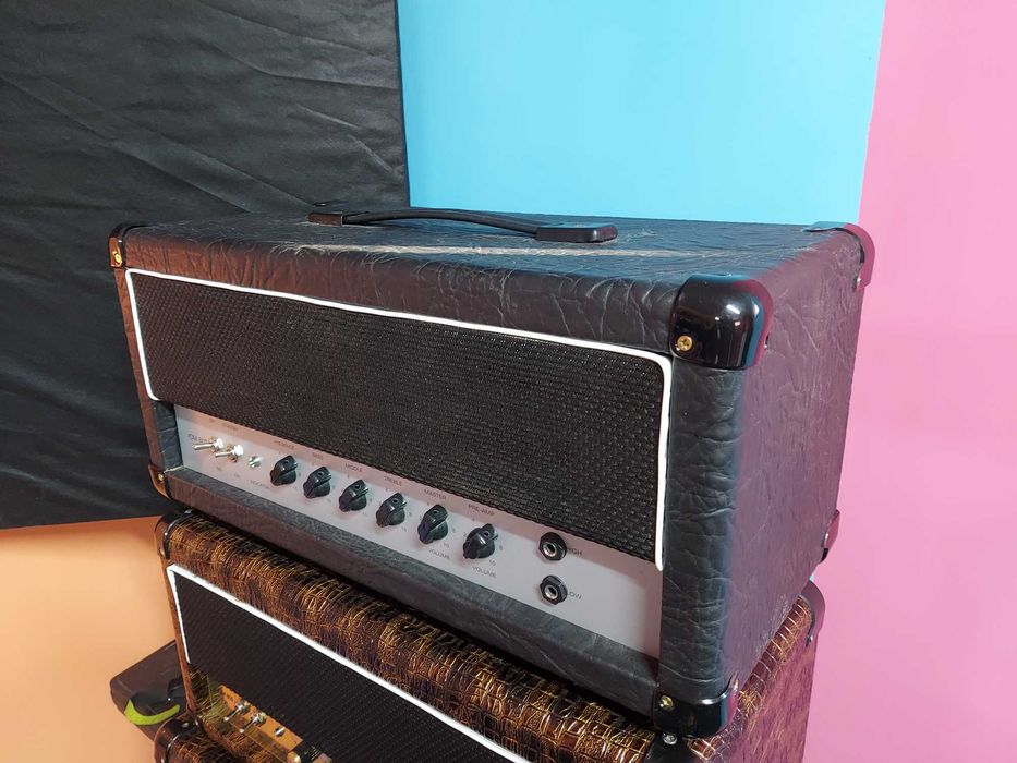 Ламповий гітарний підсилювач типу Marshall JCM 800