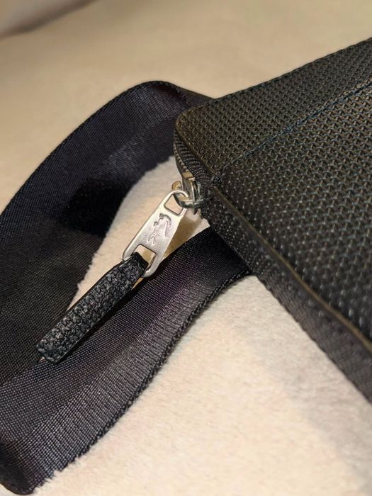 Bolsa lacoste como nova